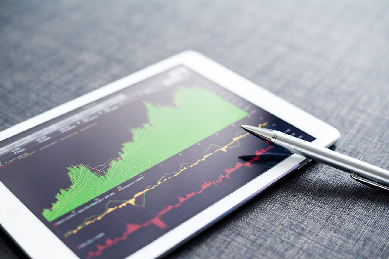 Interest rates graph shown on a tablet.